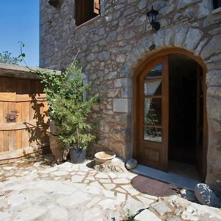 Traditional Stone Build Private *
