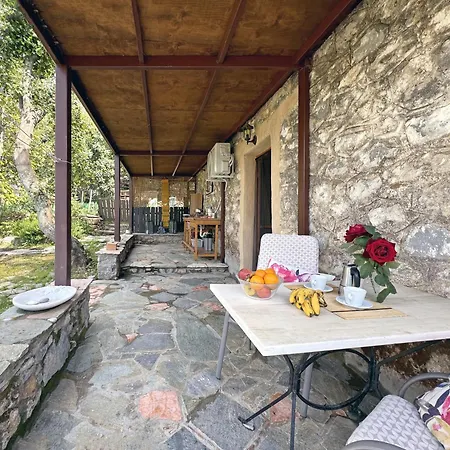 Lina's Art And Stone Apartman Vérga Kalamátasz