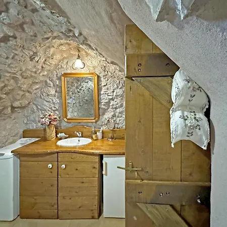 Apartman Lina's Art And Stone Vérga Kalamátasz